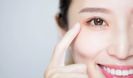 , Nourishing Your Eyes Naturally: Seeds, Moringa, and the Nutrients that Support Vision, Nia Pure Nature